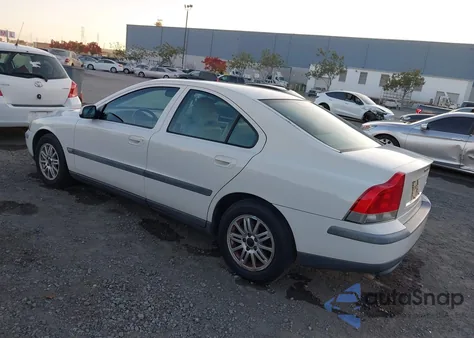 2003 Volvo S60 2.4 z USA, uszkodzony, nr VIN YV1RS64A832252962